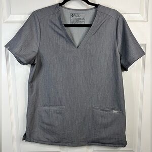 FIGS Casma Women’s Three-Pocket Scrub Top – Graphite - Size Medium